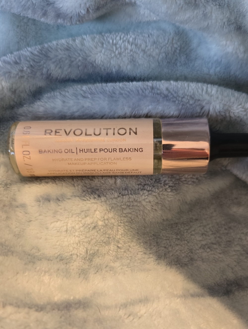 3/$10 Bundle Deals Revolution Hydrating Baking Oil Primer - Clear